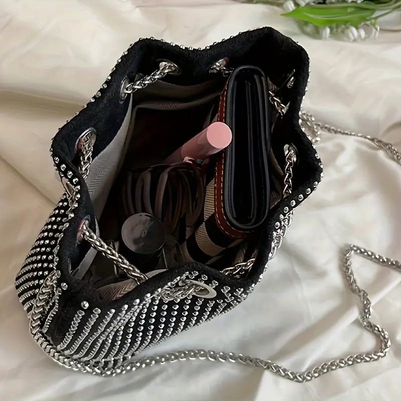 Aylin Sparkle Chain Pouch